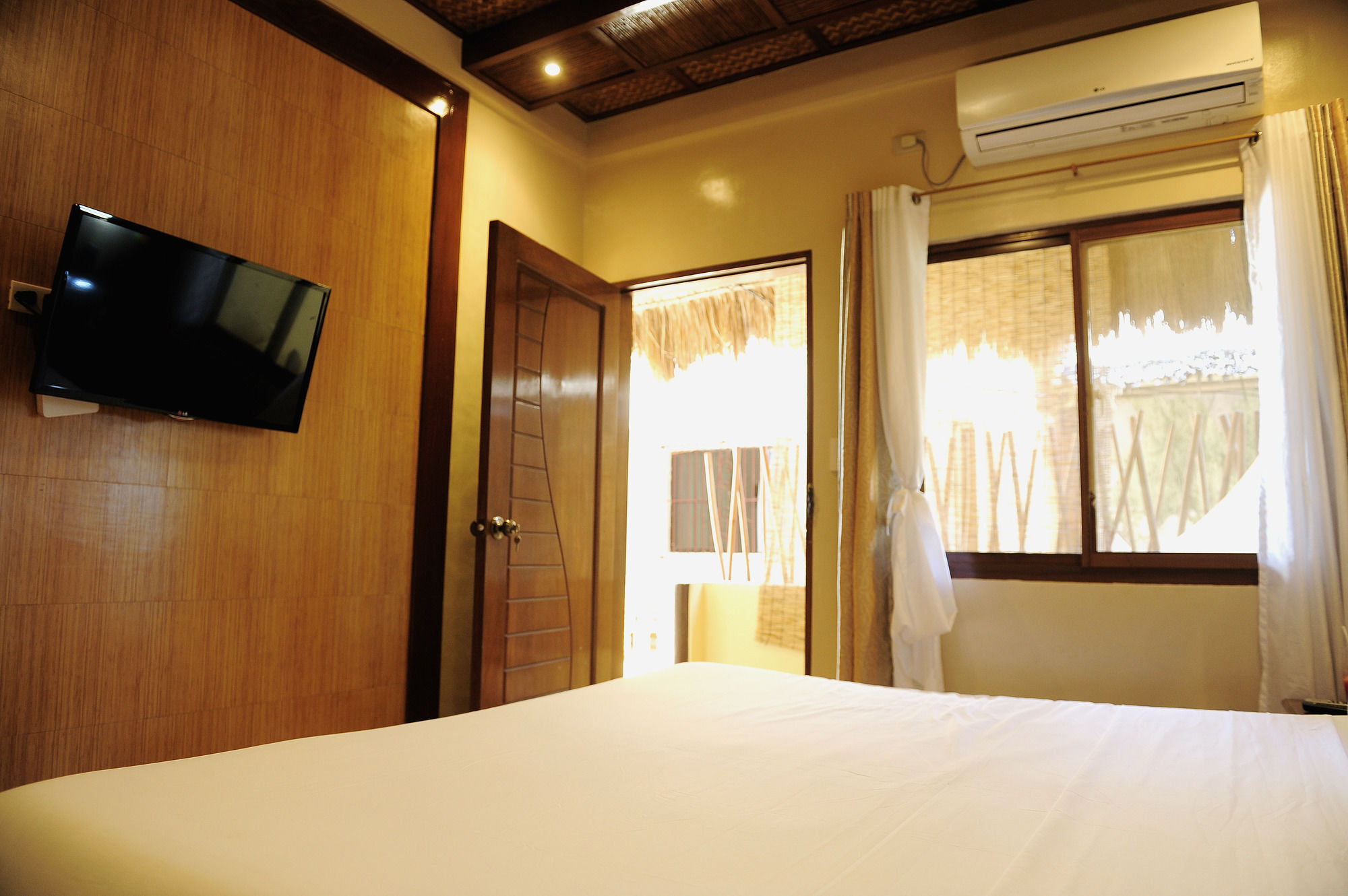 Manoc-Manoc Kaiyana Boracay Beach Resort מראה חיצוני תמונה