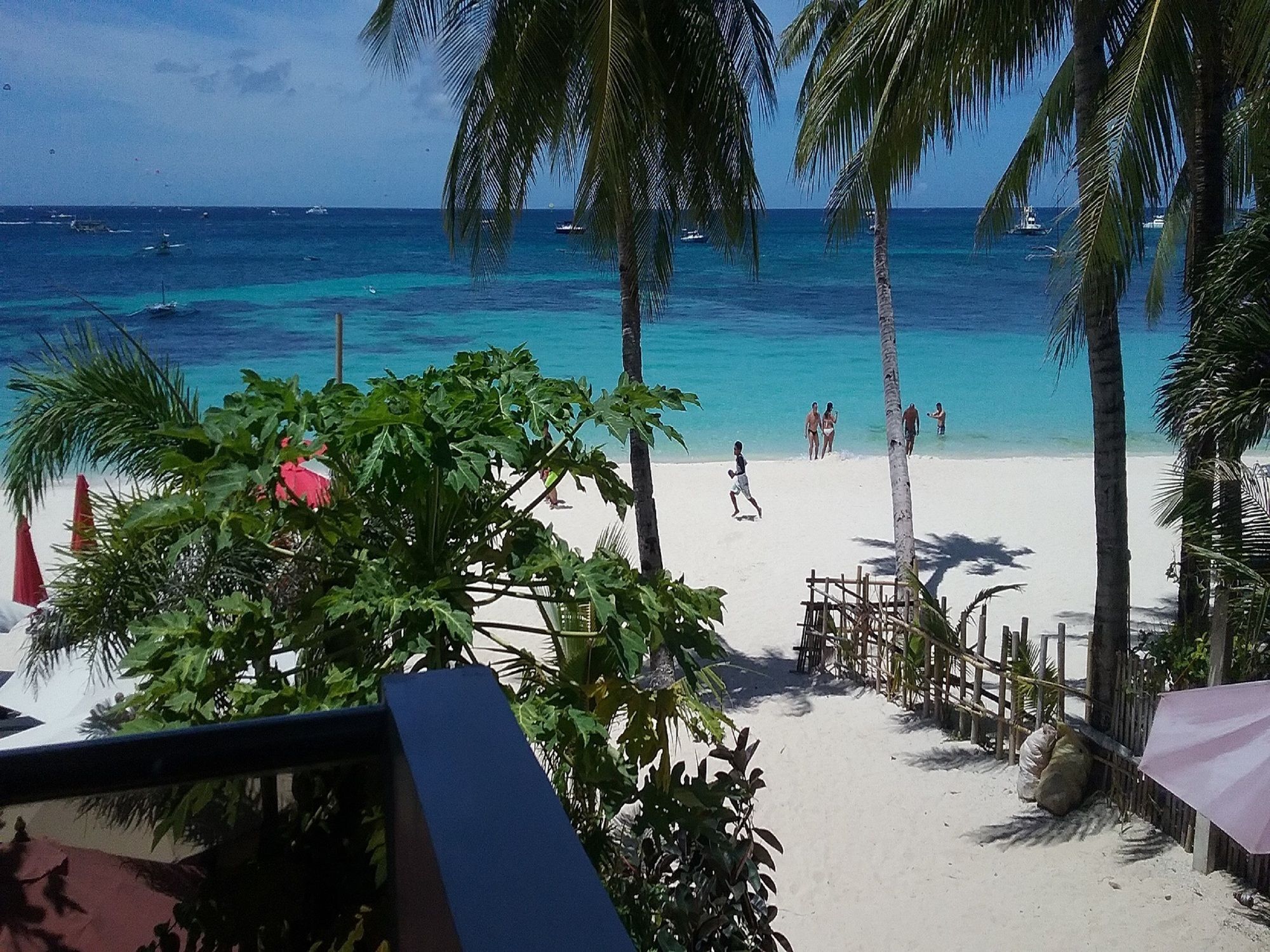 Manoc-Manoc Kaiyana Boracay Beach Resort מראה חיצוני תמונה